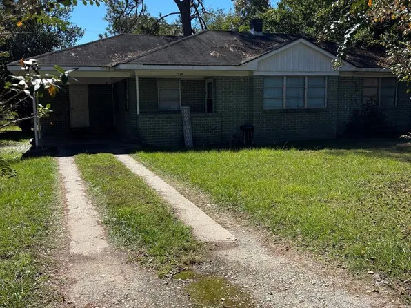 2529 Cherokee Dr, Albany, GA 31705