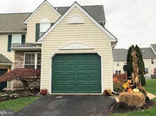 41 Country Rd, Perkasie, PA 18944