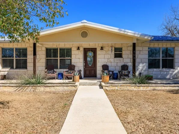 406 E Centre St, Fredericksburg, TX 78624