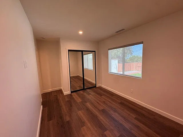 1351 Virginia Ave — Photo 13