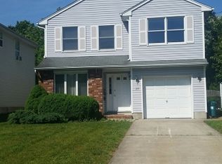 125 N Brook Dr, Milltown, NJ 08850