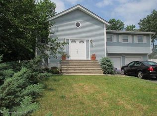 118 Sherwood Ln, Toms River, NJ 08753