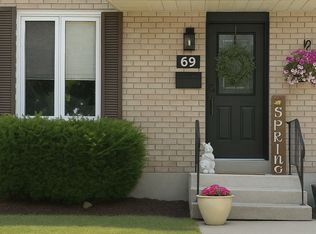 69 Branlyn Cres, Brantford, ON N3P2A1