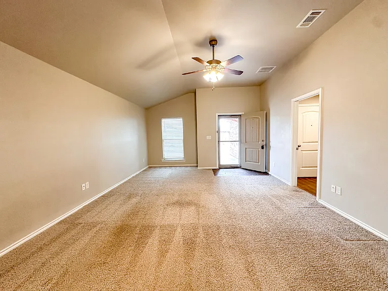10424 Waverly Ave — Photo 31