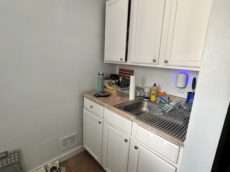 200 S Winebiddle St #2LR — Photo 5