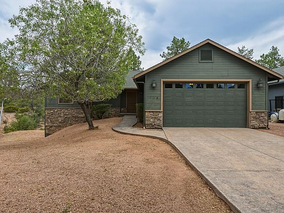 3rd image of 708 S Ridgeway Ln