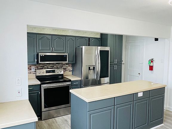 3rd image of 338 Maypole Rd