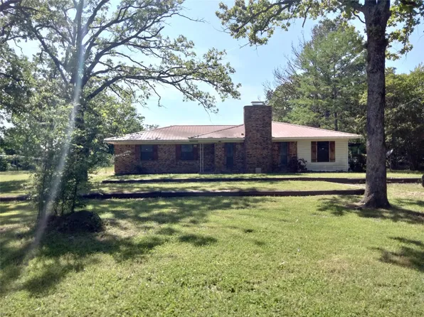 554 County Road 1460, Bogata, TX 75417