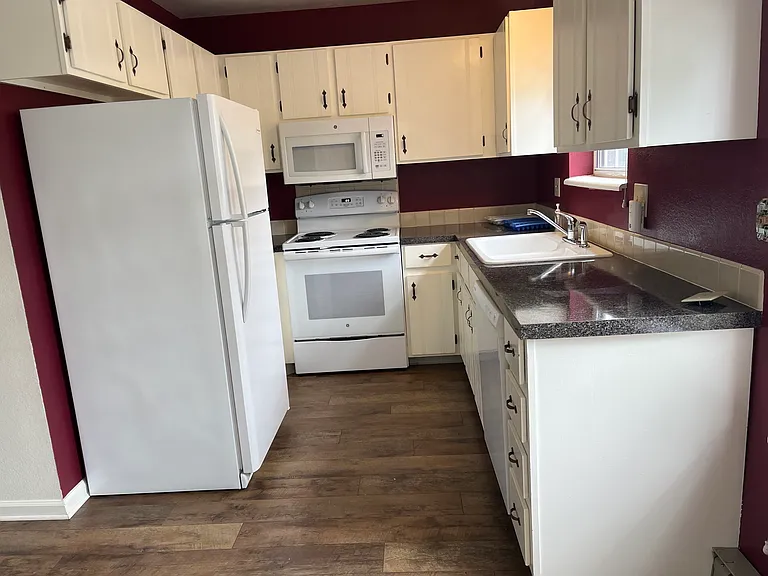 3200 Azalea Dr #E3 — Photo 6