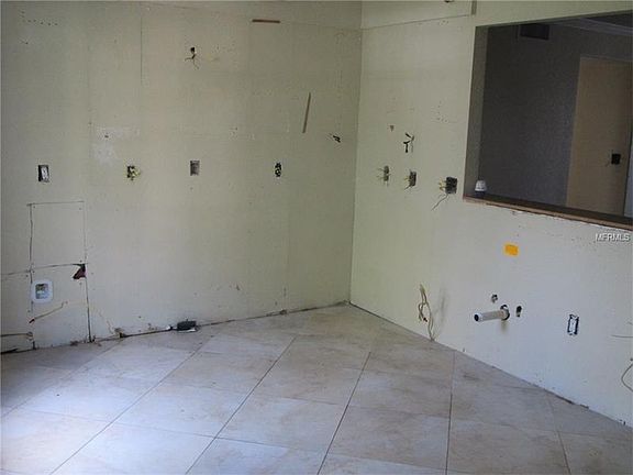 5th image of 10325 Carrollwood Ln APT 71