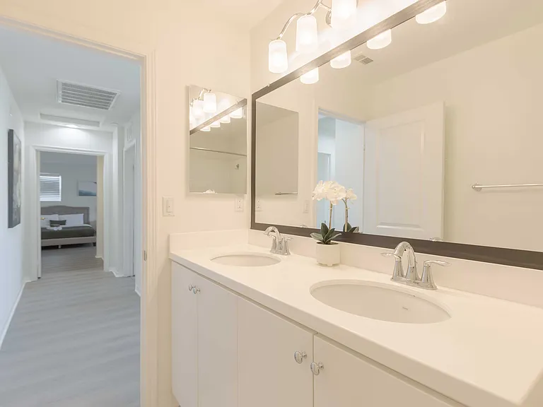 417 Encanto Ln — Photo 17