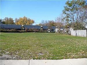 5th image of 425 Toledo Ave