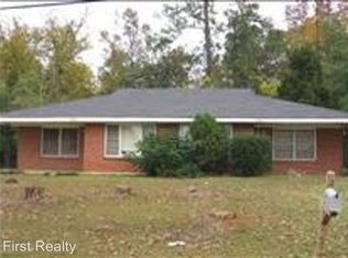 826 Gentry Dr, Auburn, AL 36830