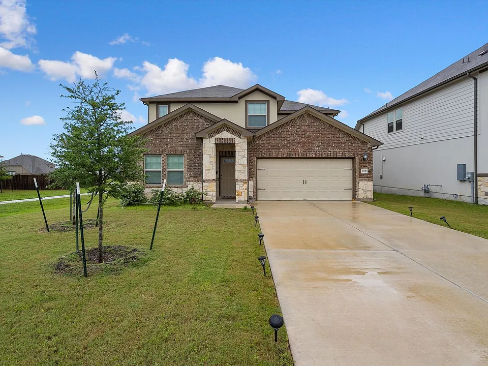 17117 Orinda Ln
