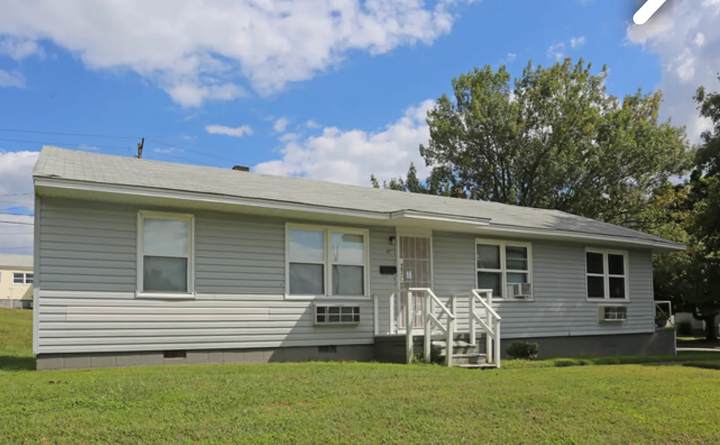 3 bed, 875 sqft, $990 — Photo 4