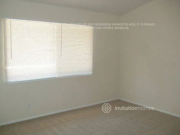 39201 Chalfont Ln — Photo 3