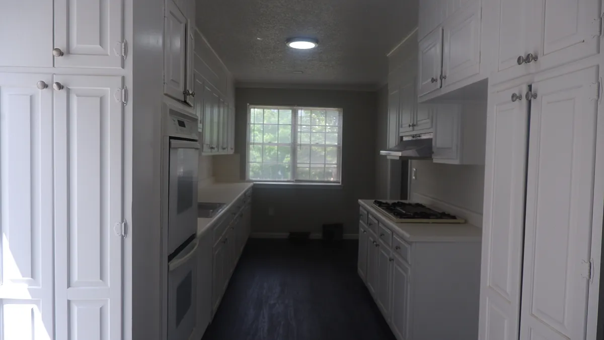 Building Photo - 2100 NW 27th St