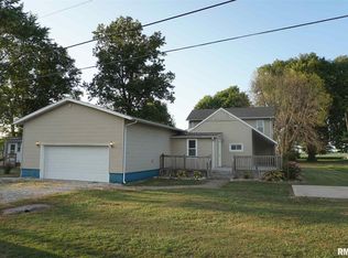 645 Carter St, Fairview, IL 61432