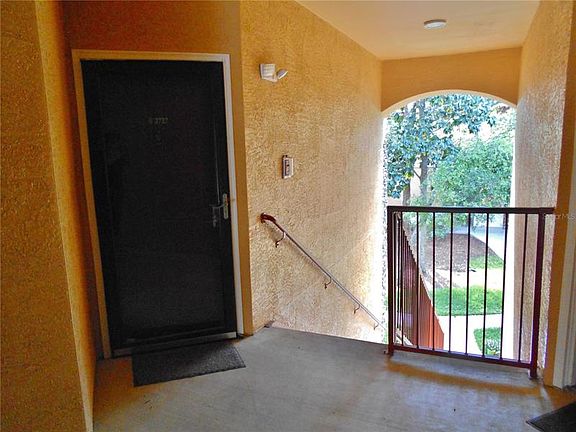 4th image of 2171 Portofino Pl #2727