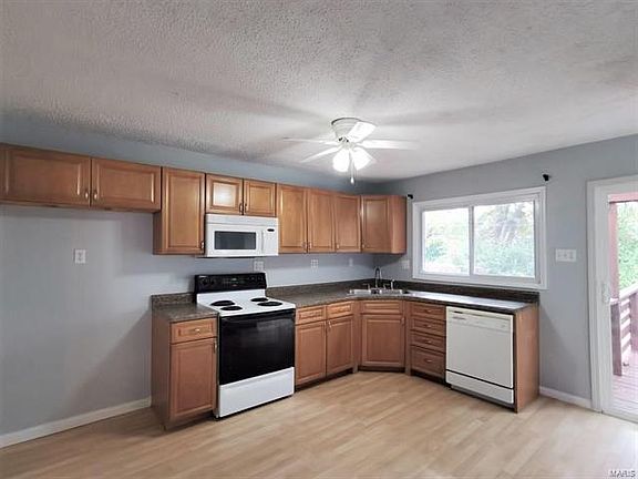 4th image of 250 Eldorado Dr