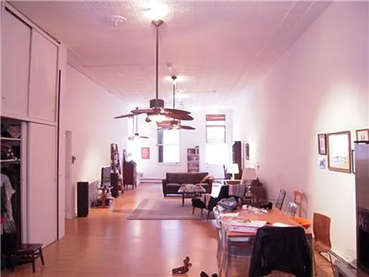 Rented by Manhattan Property Group | media 28