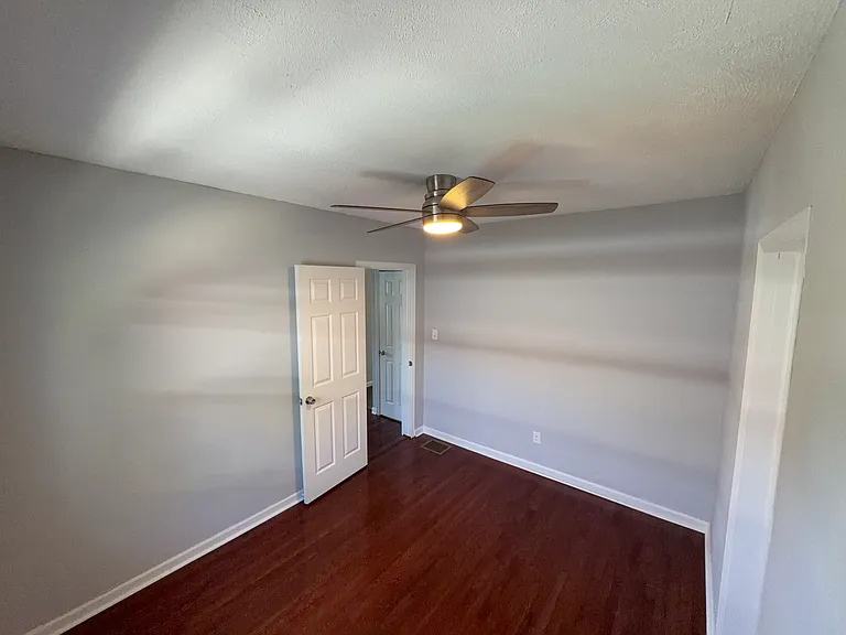 4912 Laurel Ave — Photo 27