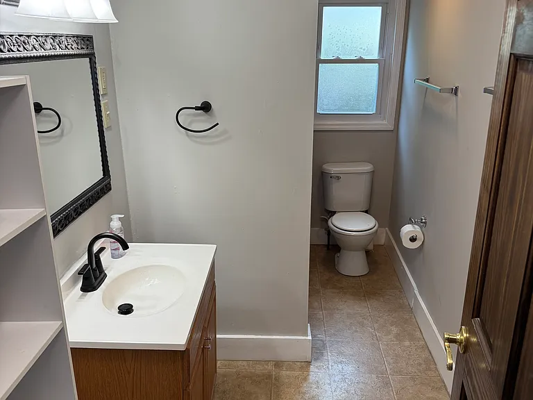 928 Jefferson St — Photo 13