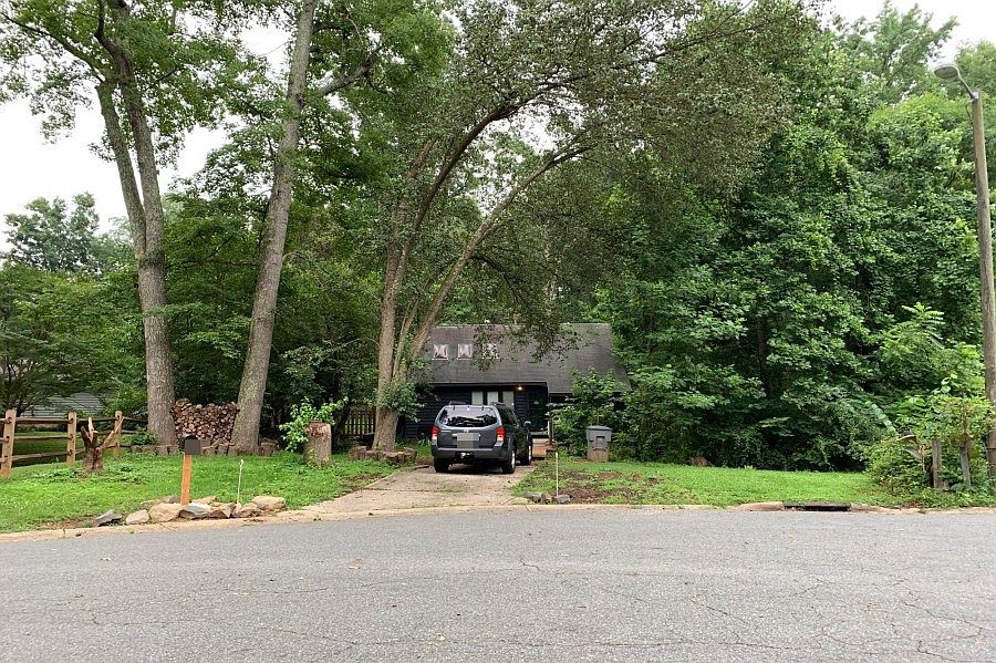 1st image of 4951 McAlpine Ln