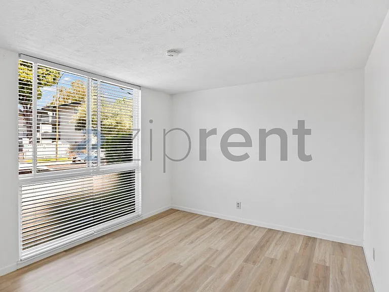 183 Del Medio Ave #103 — Photo 13
