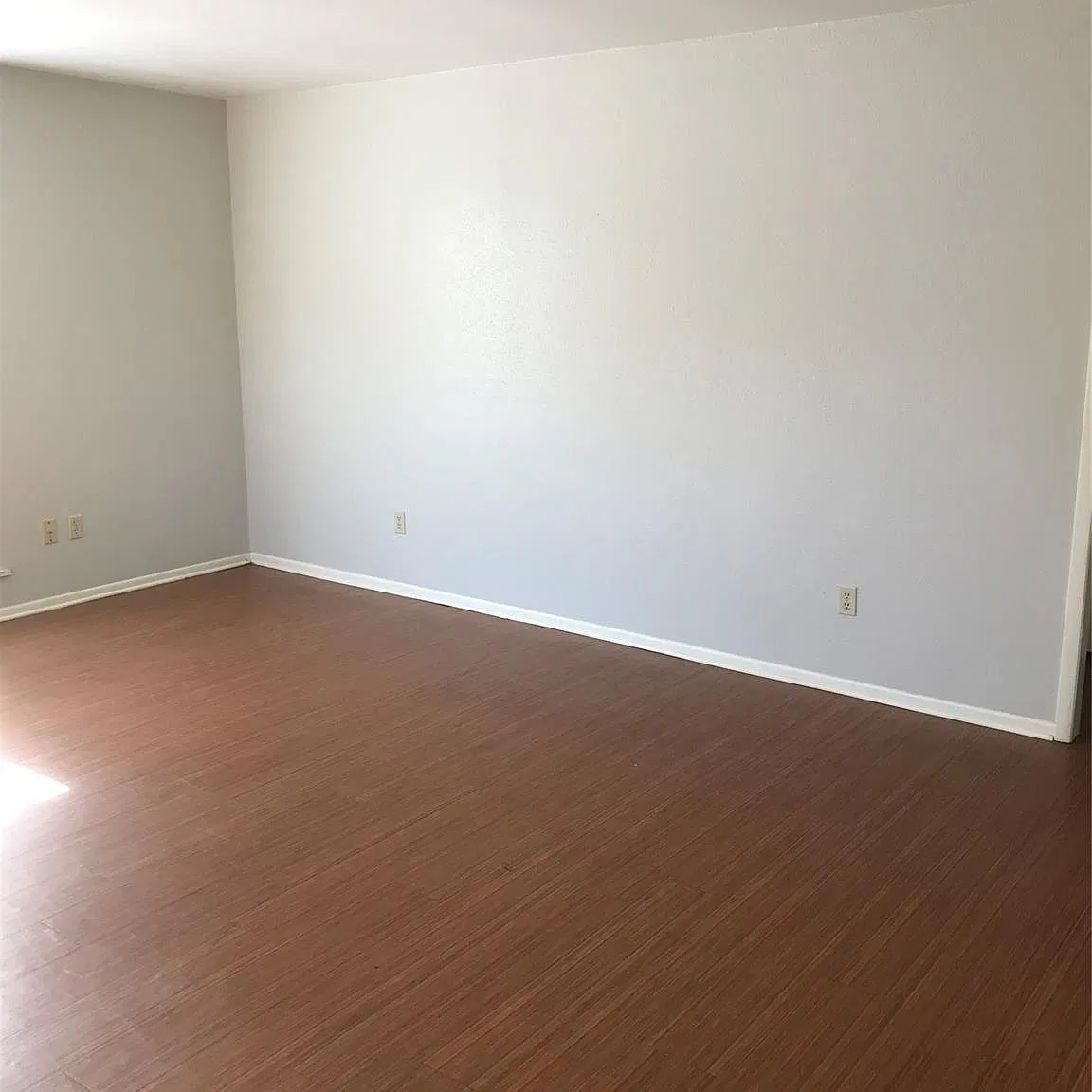 3 bed, 1.5 bath, 1163 sqft, $1,275 — Photo 2