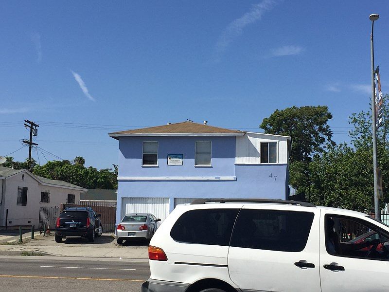 2nd image of 847 E Imperial Hwy APT 4