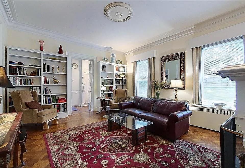 245 Eustis Ave Newport RI Zillow