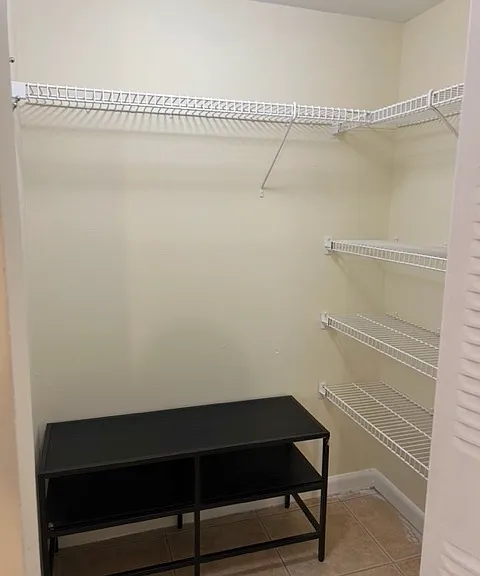 walk in closet