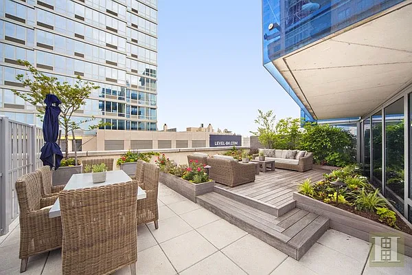 Sold by Halstead Real Estate | media 8