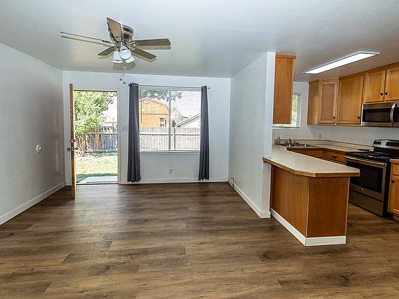 3rd image of 210 210/212 E 12th St #212