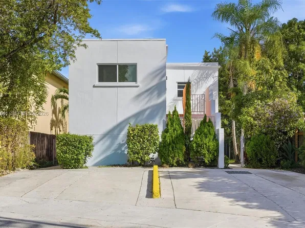 1045 SW 25th Ave, Miami, FL 33135
