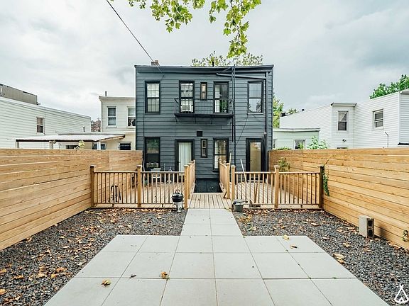 3rd image of 430 Midwood St #1LR
