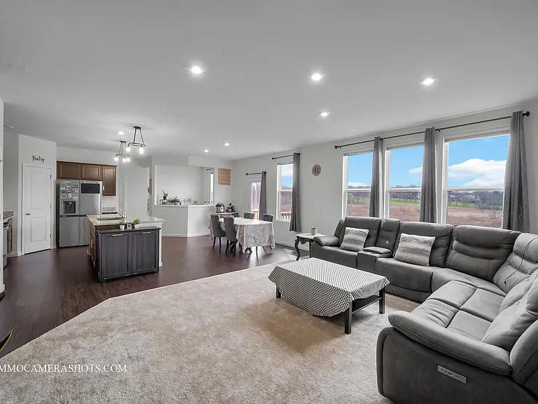 1398 Kessler Dr — Photo 13