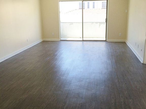 3rd image of 1465 S Beverly Dr APT 3