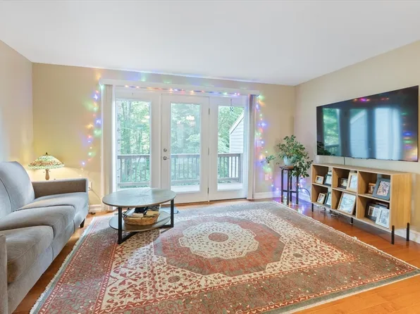 274 Bartemus Trl #274, Nashua, NH 03063
