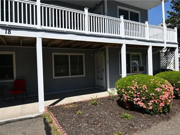 21 Senior Drive #21, Monroe, CT 06468