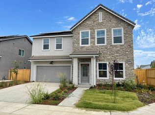 981 Lester Ave, Clovis, CA