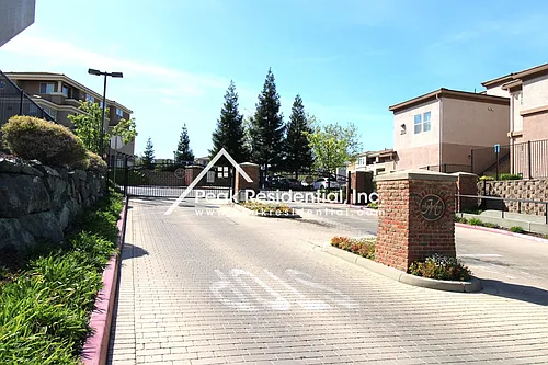 300 Moon Cir #333 Photo 1