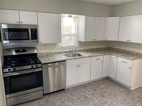 5th image of 5621 Arthur Ave