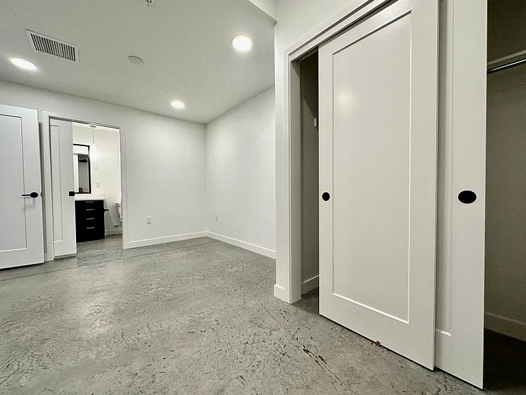 1F Loft - 1 Bedroom, Loft, 2 Bathroom