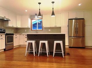 10722 11th Ave SW, Seattle, WA 98146