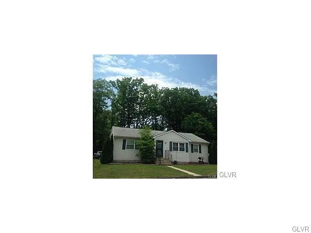 156 Washington St photo 1