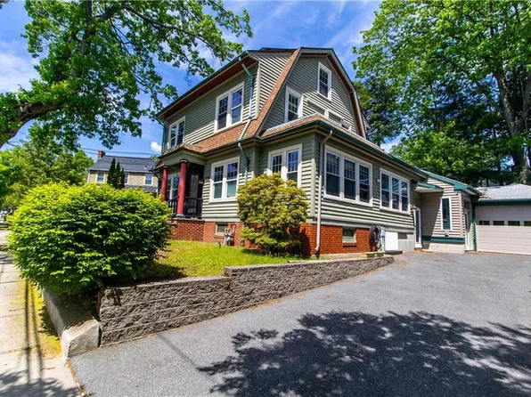 451 River Ave, Providence, RI 02908