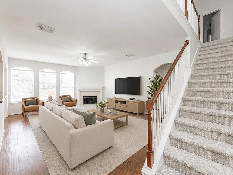 4119 Maurice Way — Photo 4