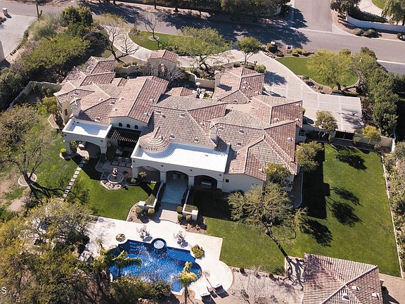 2nd image of 5623 N 68th Pl